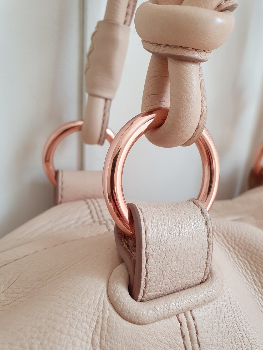 Mimco leather rose-gold accent handbag - Picture 4 of 11